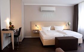 Manhattan Hotel
